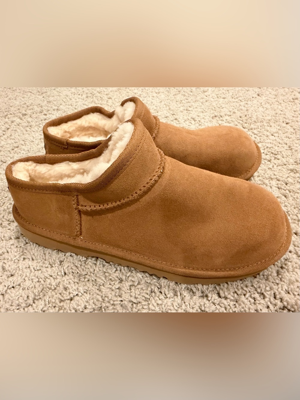NEW! UGG Classic Chestnut Shearling-Lined Slip-On Slipper